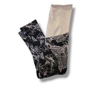 Motherhood Maternity Floral Capri Leggings